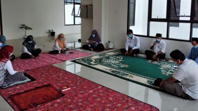 Pengajian mendoakan alm pa Rikrik setiap hari sampai hari ke tujuh